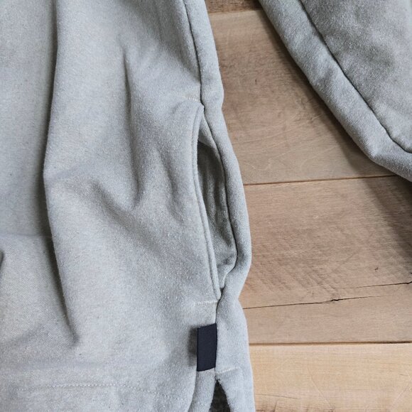 Womens Patagonia Fitz Roy Bear Uprisal Hoodie Size lg Pumice color - Picture 6 of 7